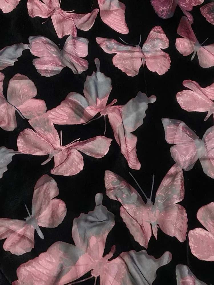 

Элегантная бархатная ткань с ажурным цветочным узором для платьев и поделок своими руками, а также ткань с животным принтом в китайском стиле для домашнего декора.