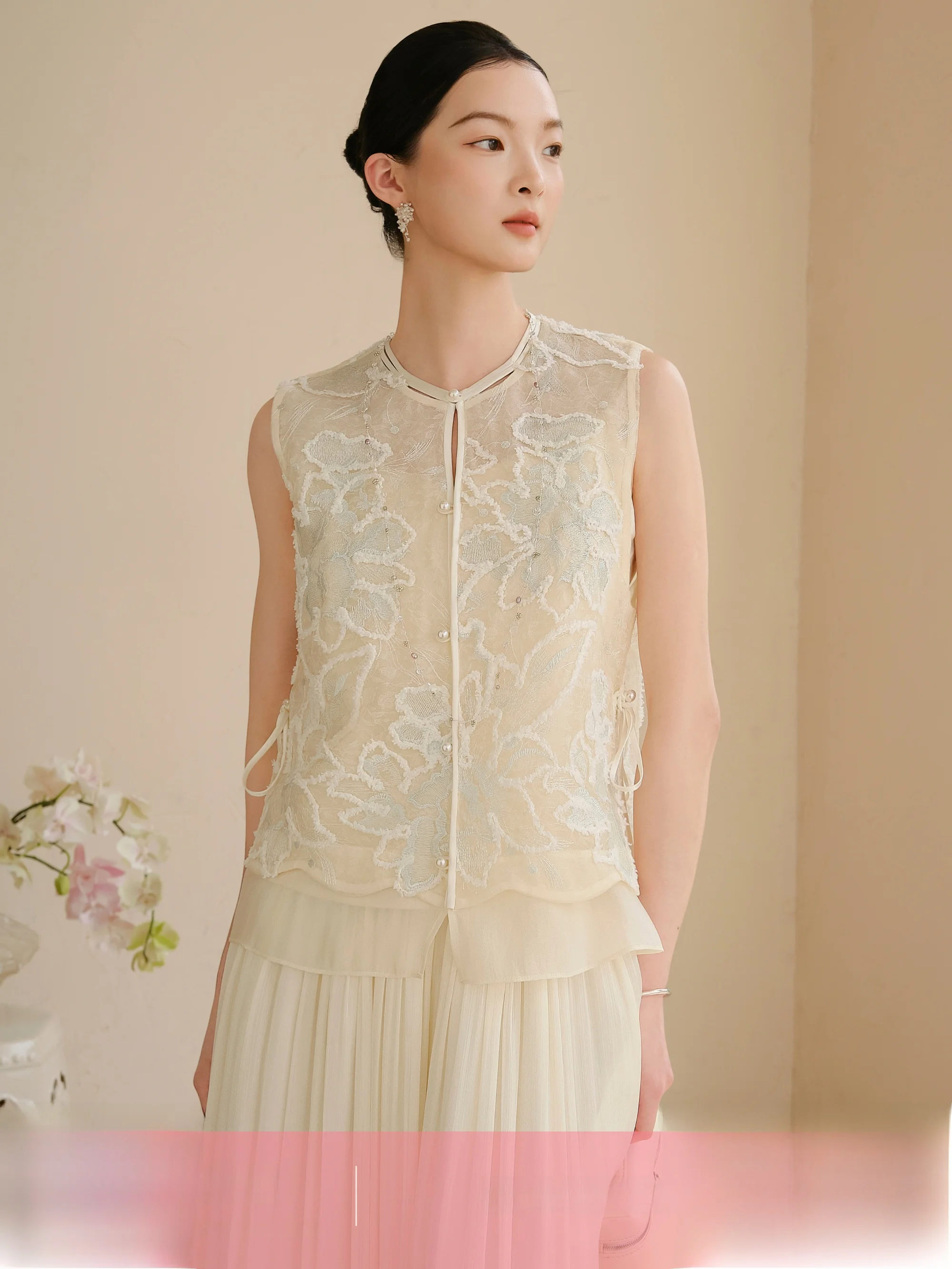 

New Chinese Style Embroidered Vest Women's Summer Retro Artistic Design Sensation Small Audience Vintage Fashion Top