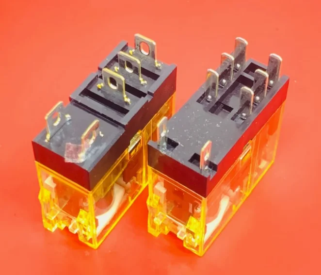 1 шт. RJ1S-CL-D24 RJ2S-CL-D24 A220 rj25-cl-A24 dc12V RJ1S-CLD-D24 SJ2S-05B RJ2S-CL-A220 RJ2V-C-D24 RJ2S-CL-A24