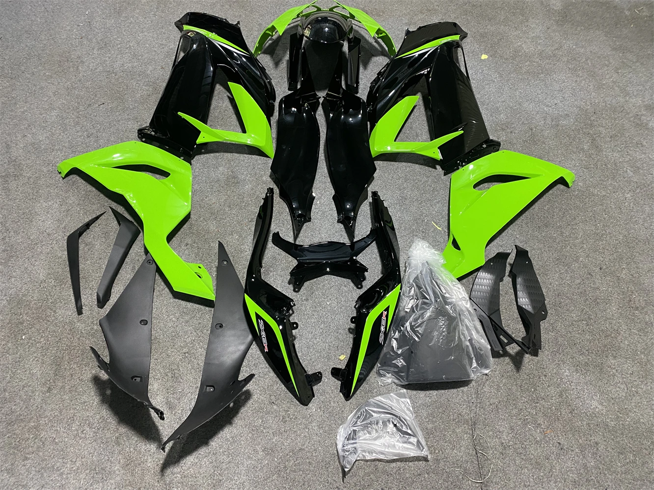 The new ABS Fairing motorcycle Kit fits for Ninja ZX-6R 2013 2014 2015 2016 2017 2018 ZX6R  636 Body fairing kit green black