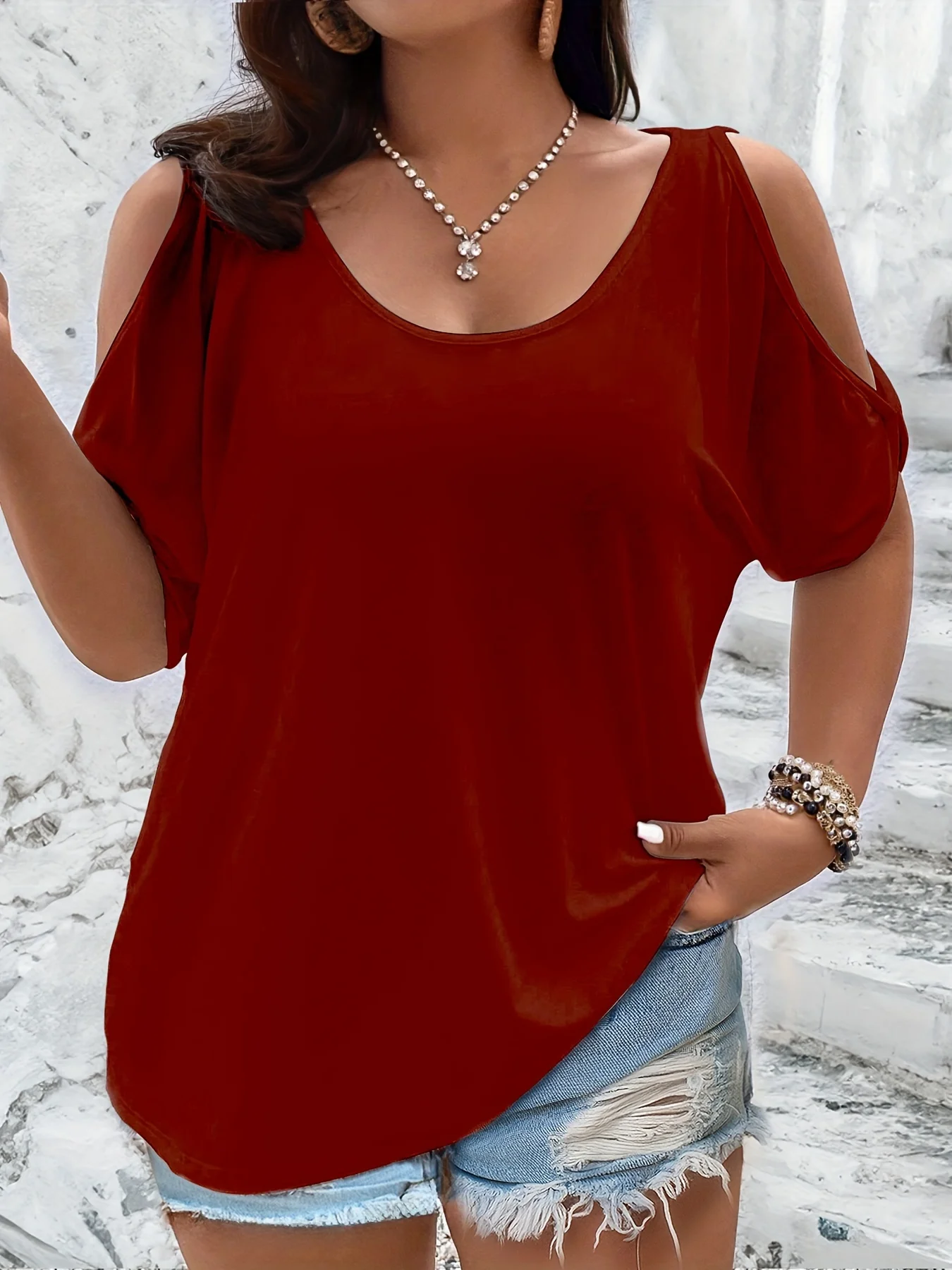 Plus Size Cold Shoulder T-Shirt for Women Casual Loose Fit Summer Top with Trendy Cutouts