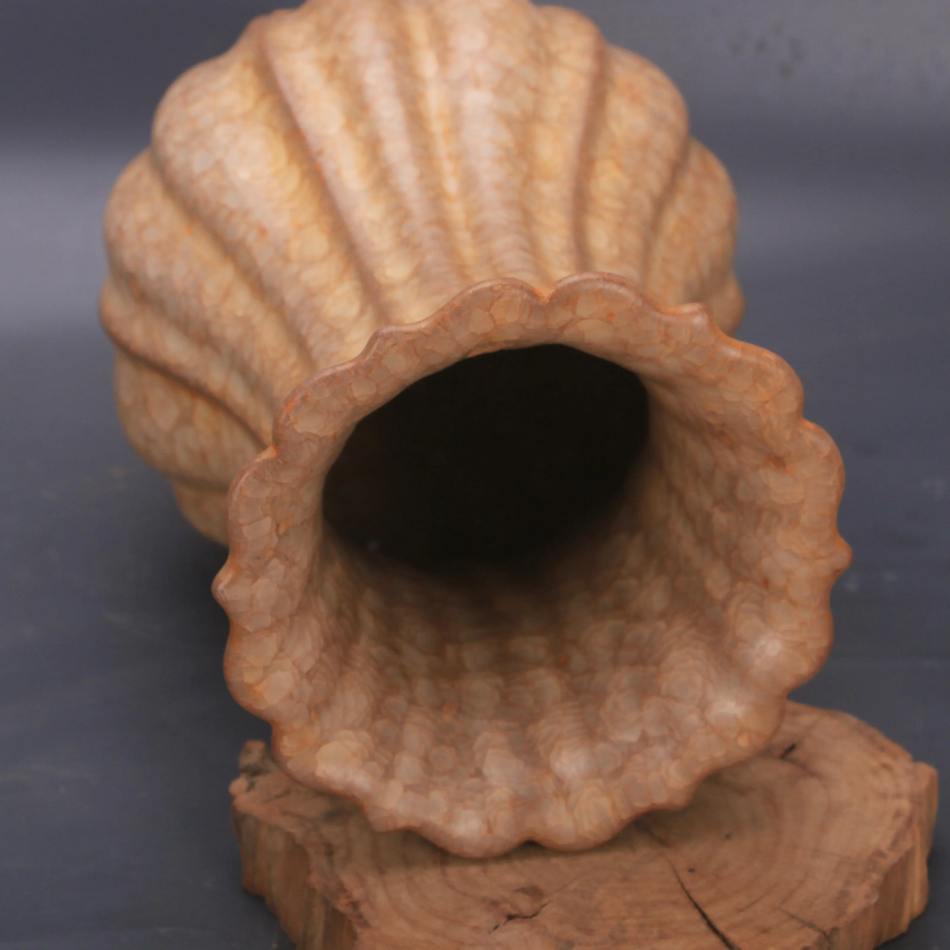 Song Style Guan Ware Fish Scale Crackle Glaze Ice Crackle Melon Ribbed Vase with Earth Patina Home Decor Collectible