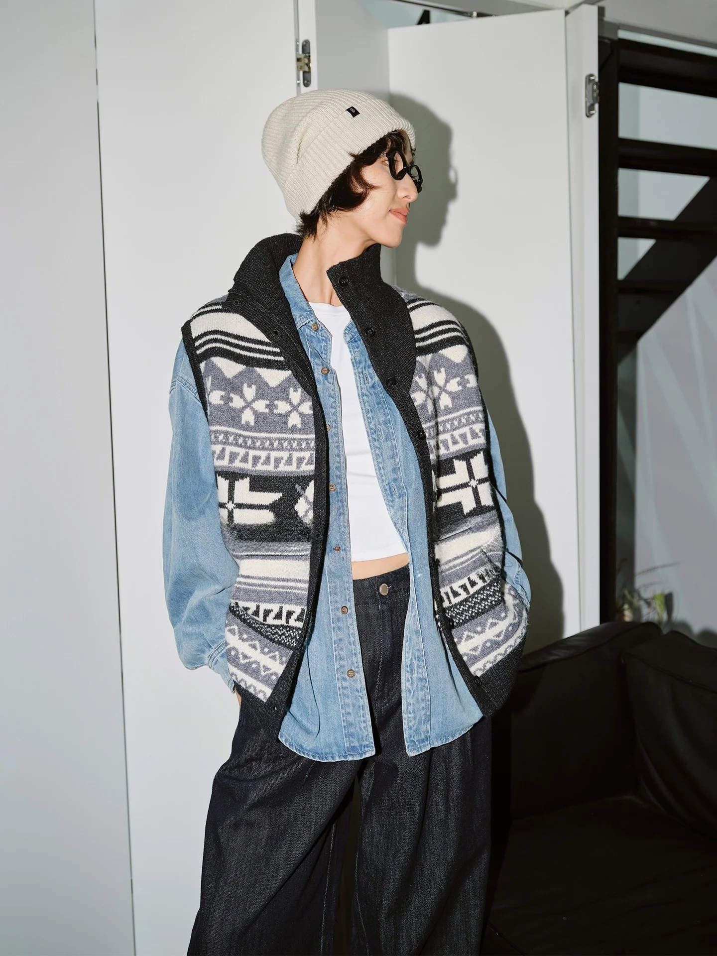 

Retro Sle Knitted Mixed Yarn Vest Stand Collar Long Sve Warm Fing Snowflake Oreo Patterned Sweater for Women