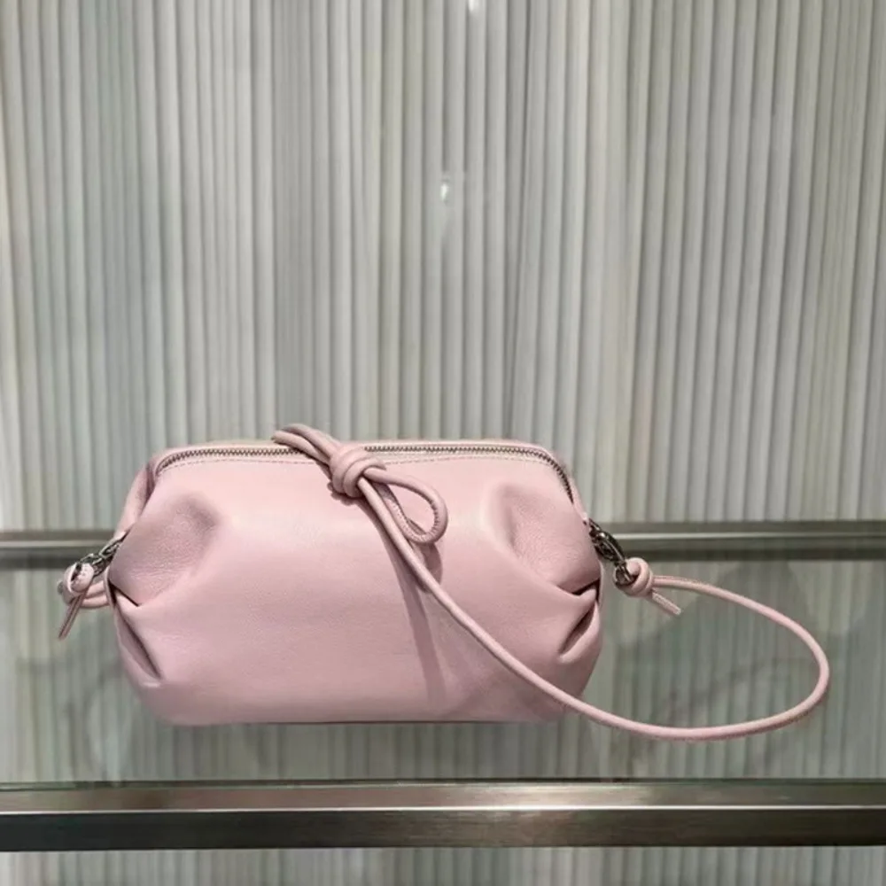

2026 New Small Pillow Small Bucket Bag Knotted Shoulder Messenger Commuter Texture Fashion Unique Versatile Premium Classic
