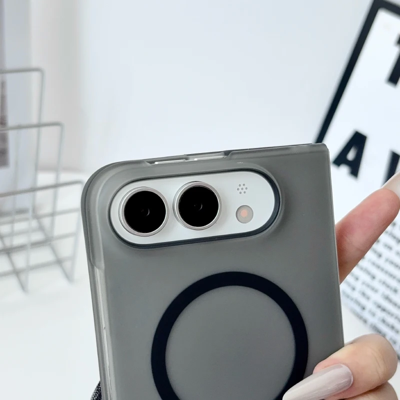 Mattschwarze und transparente Hartschale aus PC für MagSafe Magnetisches Kabelloses Laden, faltbare, stoßfeste Handyhülle für iPhone Duo Bumper Cover – Detail 6