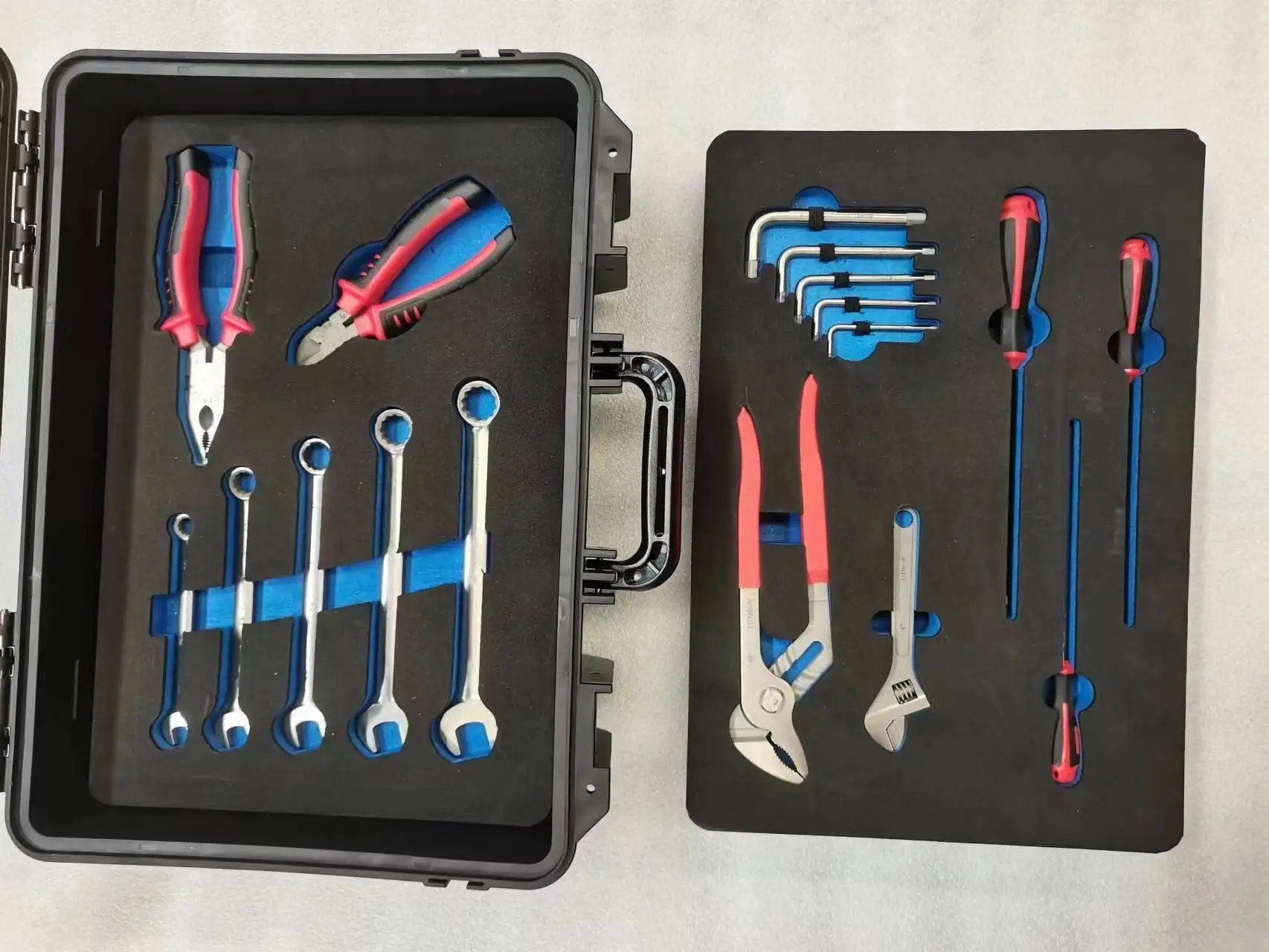 Titanium Tools Contain 26 Tools can Customized for Shielding