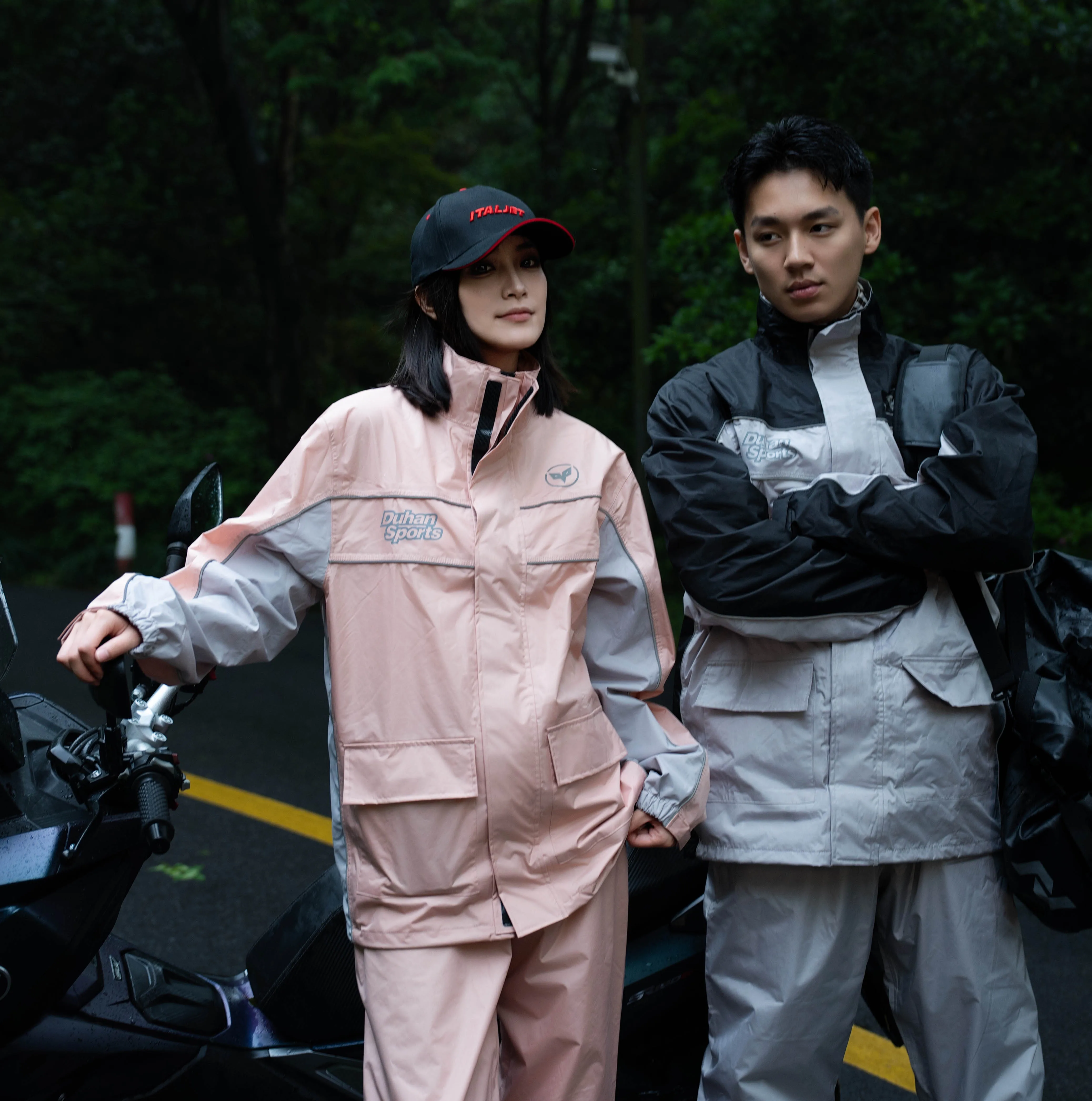 impermeable-reflechissant-personnalise-pour-moto-ensemble-deux-pieces-impermeable-et-reflechissant-pour-la-conduite-en-exterieur