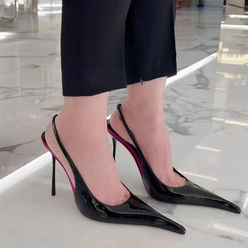Modische, rutschfeste, verschleißfeste High Heels Damen-Slip-On-Sandalen aus Lackleder mit spitzer Zehenpartie