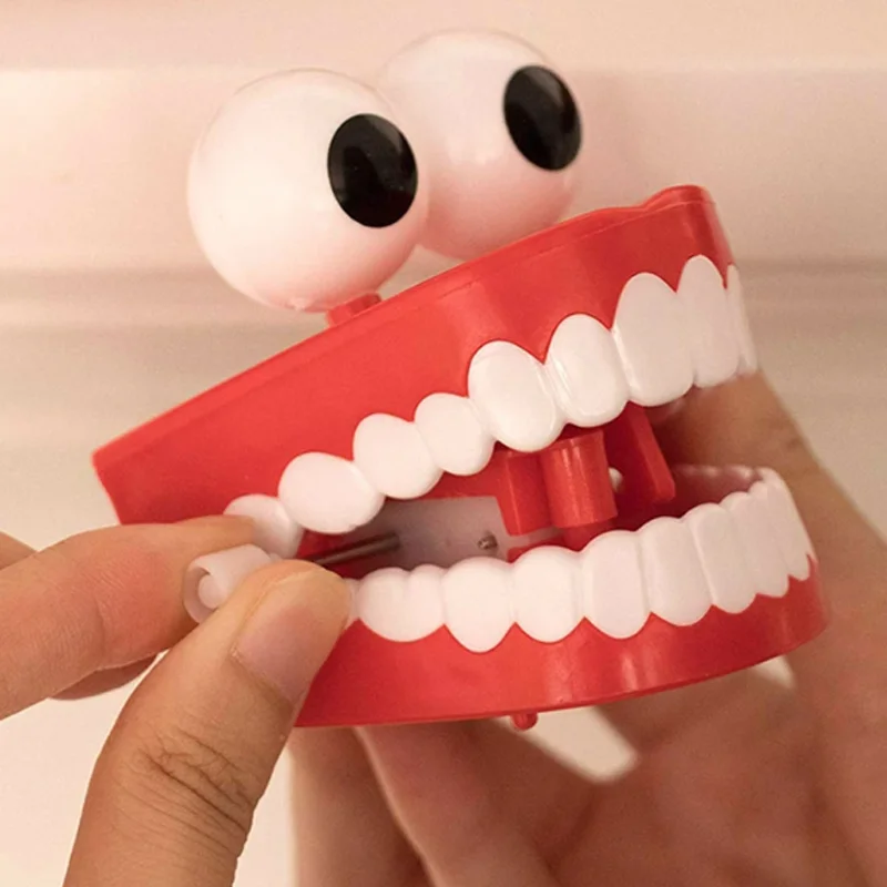 Dental Toys Novelty Dentures Clockwork Fun Toy Teeth Clockwork Beating On The Chain Toys Dentistry Children Gifts