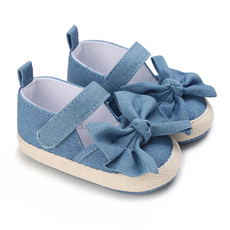 Yibubu-zapatos negros para bebé, sandalias de princesa para bebé, diseño de lazo a la moda, simples y generosos, zapatos para niños pequeños de suela blanda para interiores, Verano