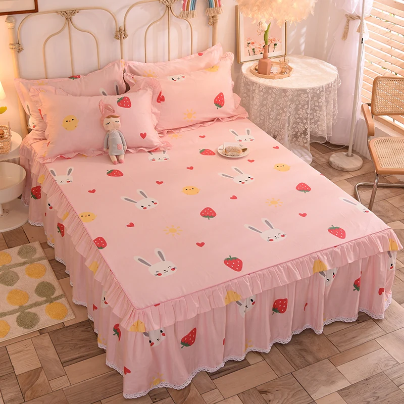 Cute Rabbit Bed Skirt Cotton Bedspread Set Strawberry Printed Bed Dress Pillow Cases 3 Pieces Set for Queen Double Sheet Cover