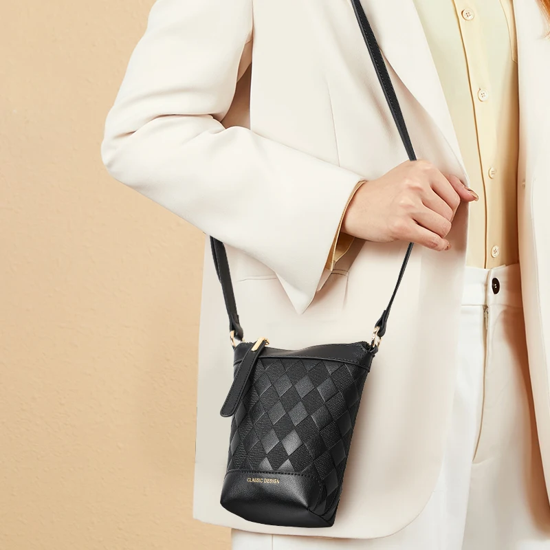 

Женская сумка 2025 года, новый дизайн, сумка через плечо Joker, легкая роскошная ромбическая сумка для мобильного телефона