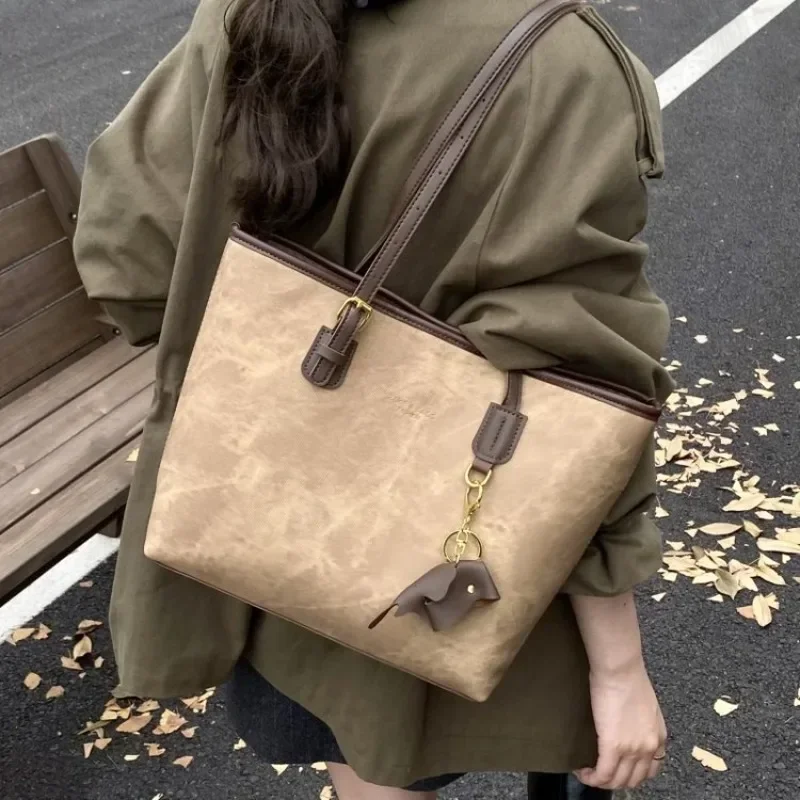 Fashionable Classic Diaper Bags For Women Vintage Leather Crossbody Bag Designer Shoulder Bag Elegant Large Capacity Tote Bag