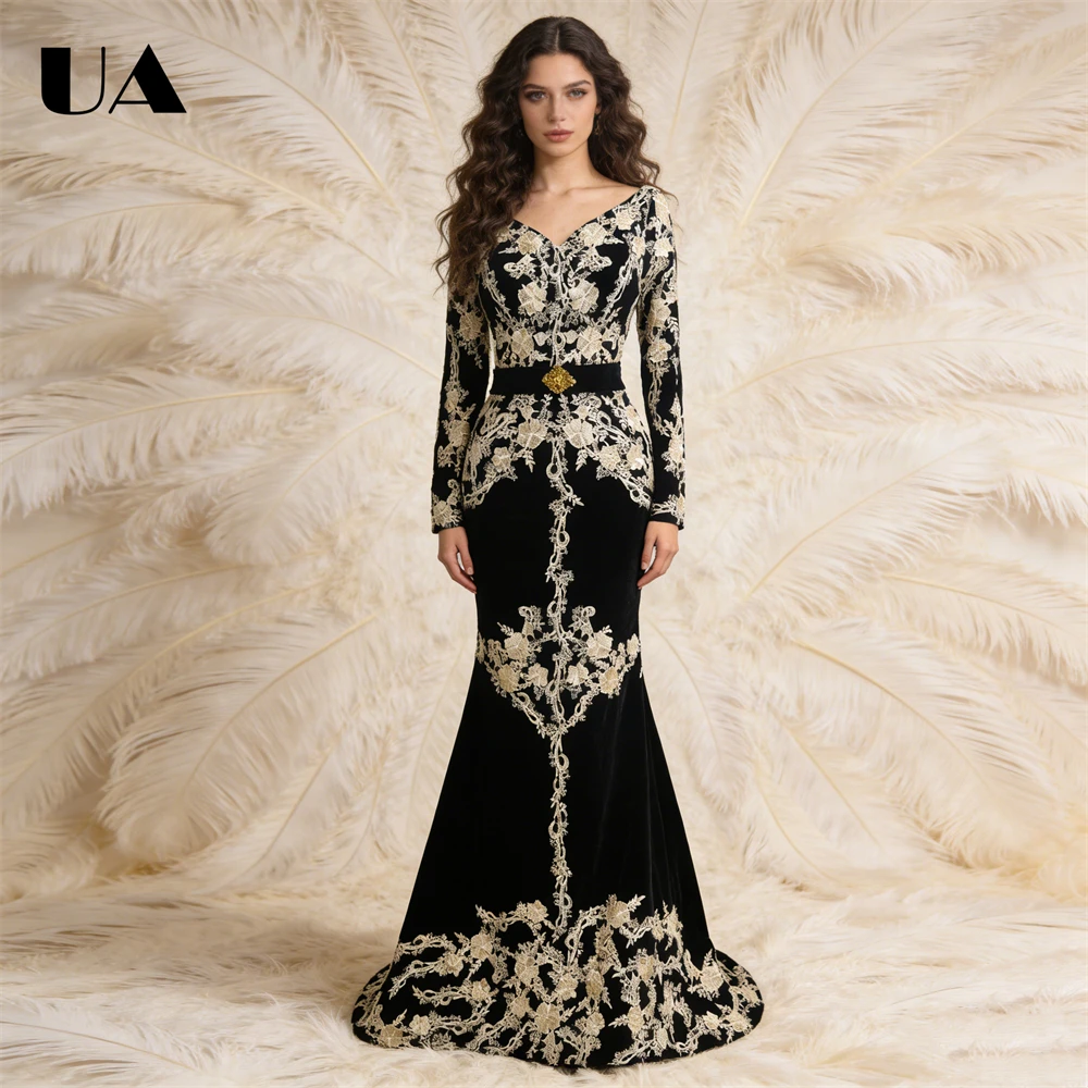 Ladies Black Velvet Evening Dress Gold Lace Applique Long Sleeve Sweetheart Neck Mermaid Gown Formal Prom Wedding Guest Dresses