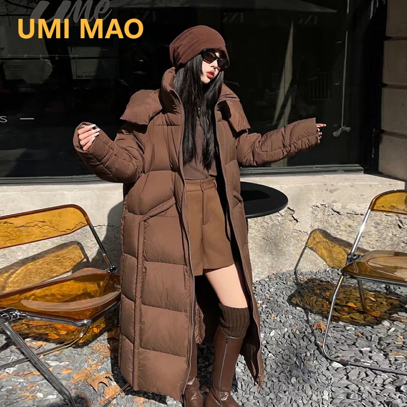 UMI MAO Long Quilt Down Jacket Women's 2024 Winter Thick Fashion Hooded Over Knee Warm 90 White Duck Down Couple Coat