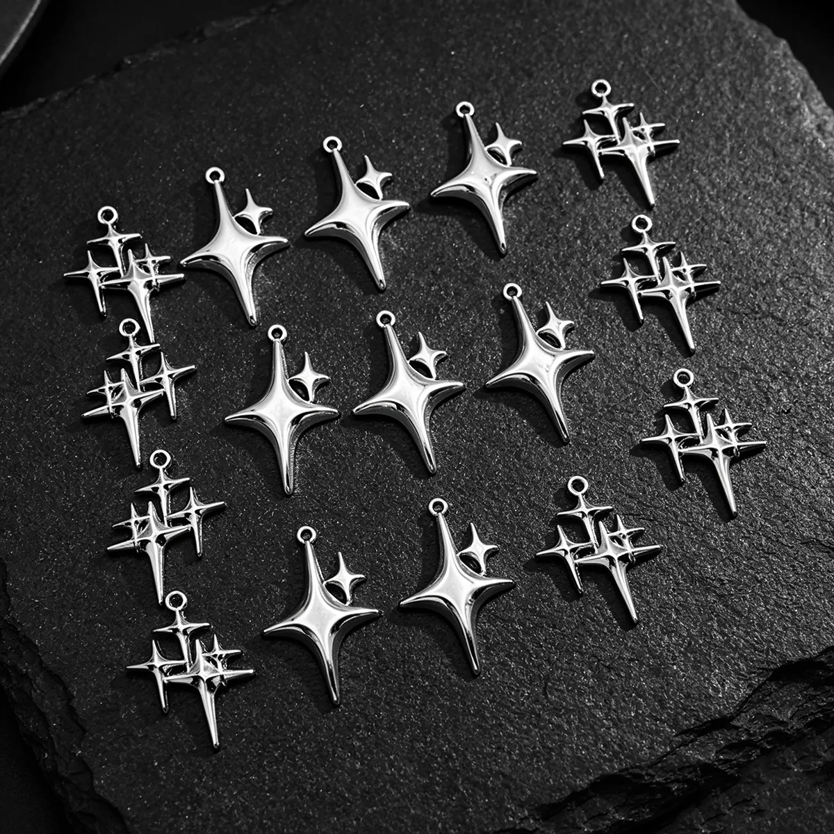 Layered Necklace Set - ชุดจี้รูปดาวสี่แฉก 16 ชิ้น สำหรับงาน DIY ทำมือ