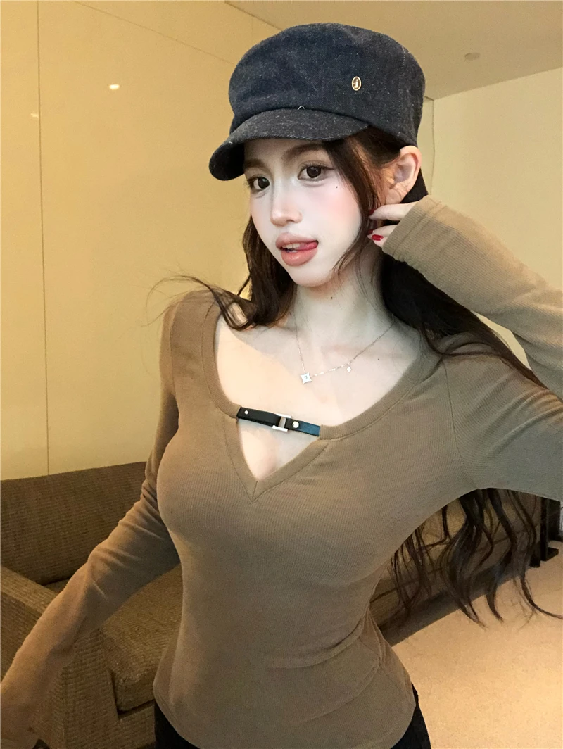 

American Style Spicy Girl Belted V-Neck Long Sleeve Knitted T-Shirt Women's Winter Slim Fit Inner Tight Slimming Base Top