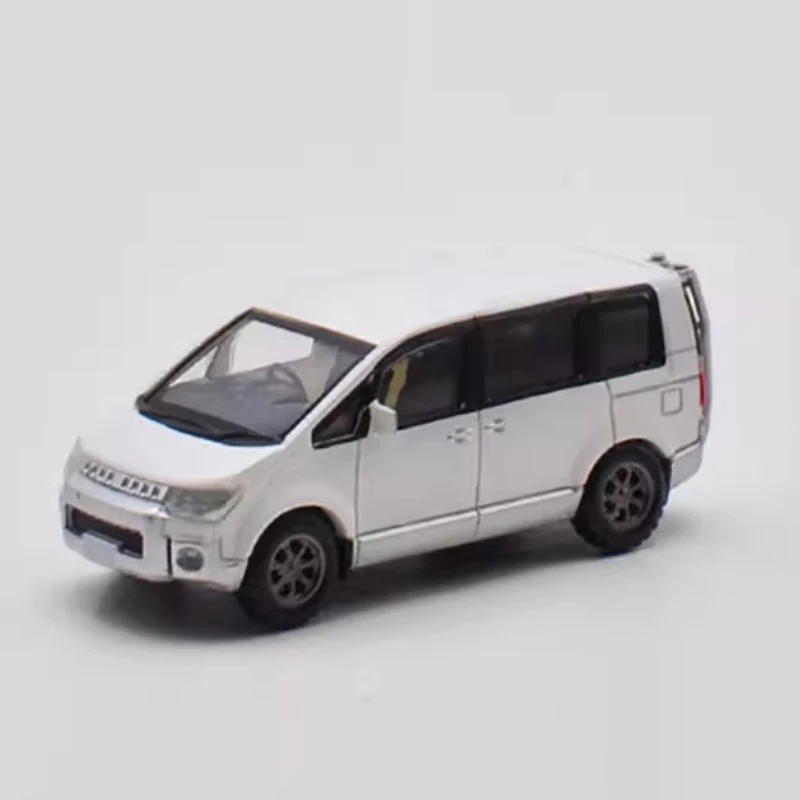 1:64 Scale Delica Plastic Business Van Finished Product Car Model Simulation Toy Collection Gift Display Static Model