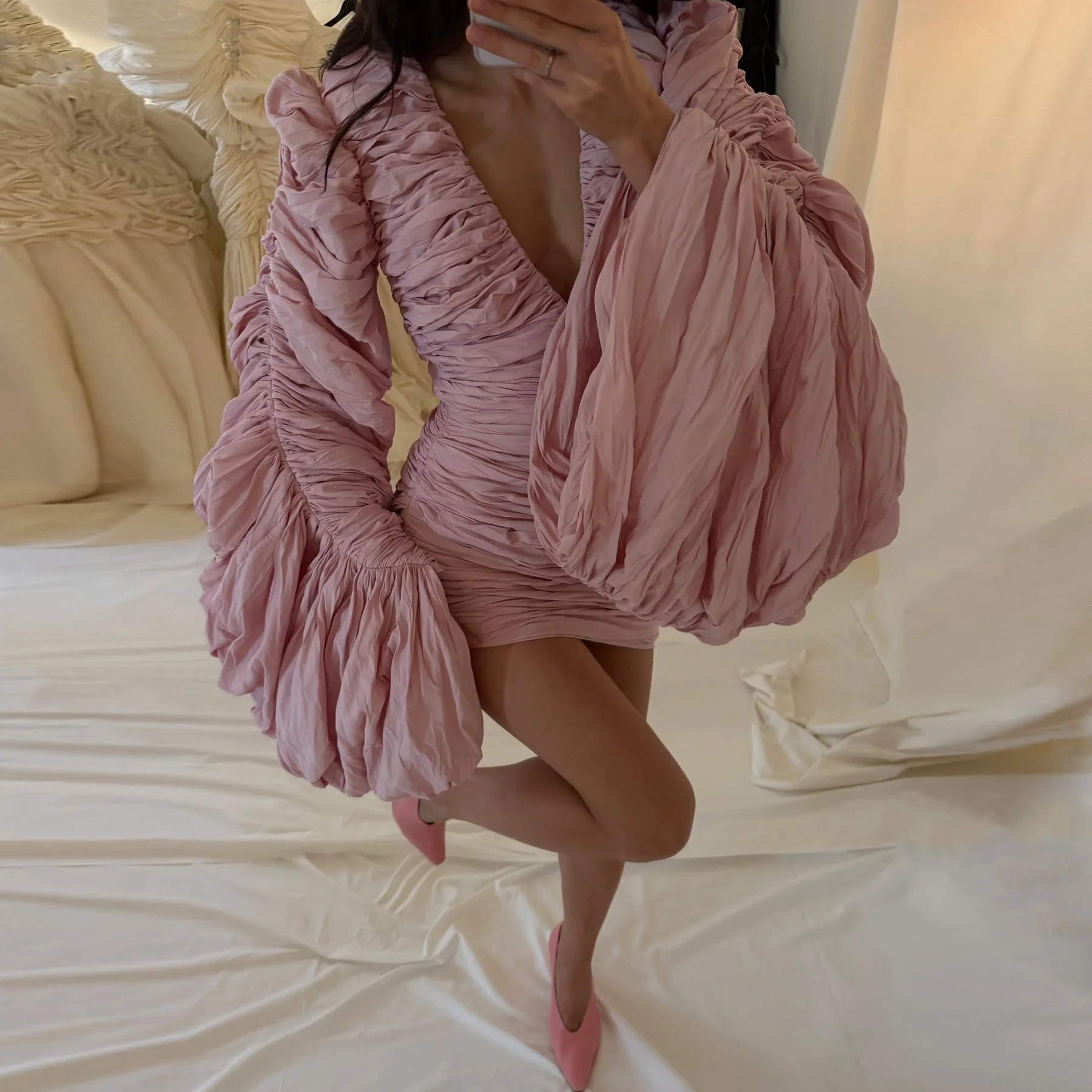 

Hot Sale Pink Pleated Mini Dress Deep V Neck Puff Sleeves Short Cocktail Dress New Design Pleated Taffeta Formal Party Dresses