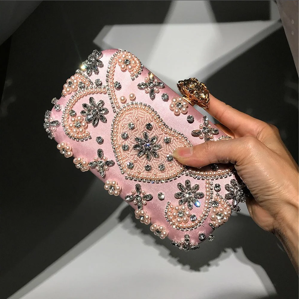 

Female Dinner Messenger Handbag Bag Handmade Pearl Embroidery Fashion Women's Party Banquet Wedding Purses Bolsas Clutche Y2k