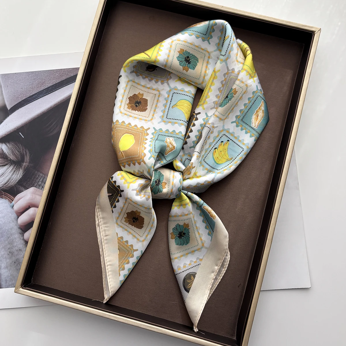 2026年 女性用 スクエアスカーフ シルク風 デザインプリ - Silk Tie Woven のレビューと価格