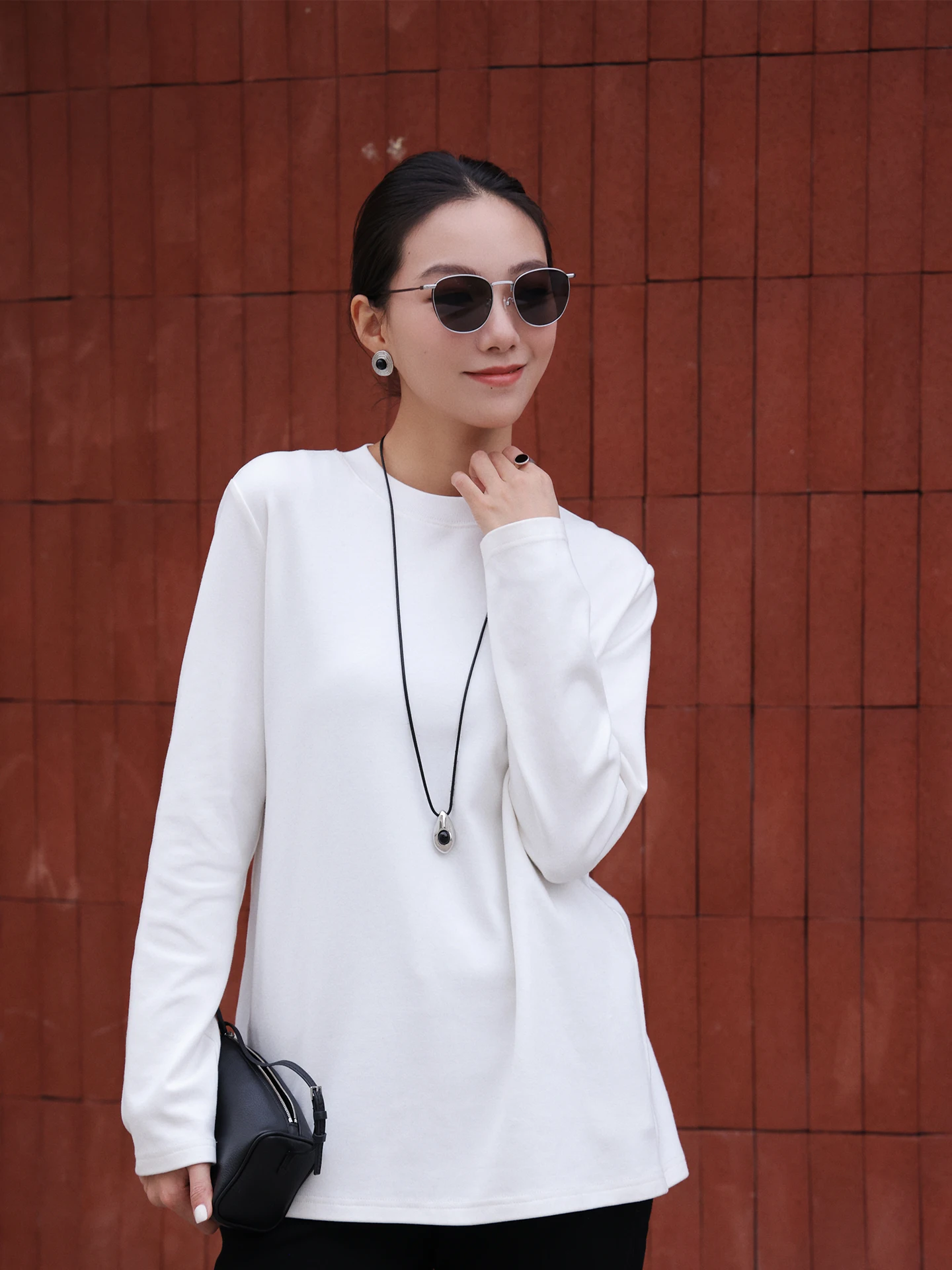 

Casual Cotton Long Sve round Ne Base irt Commute Inner Wear Top Women Spring New Sle Breathable Comfortable Loose Fit