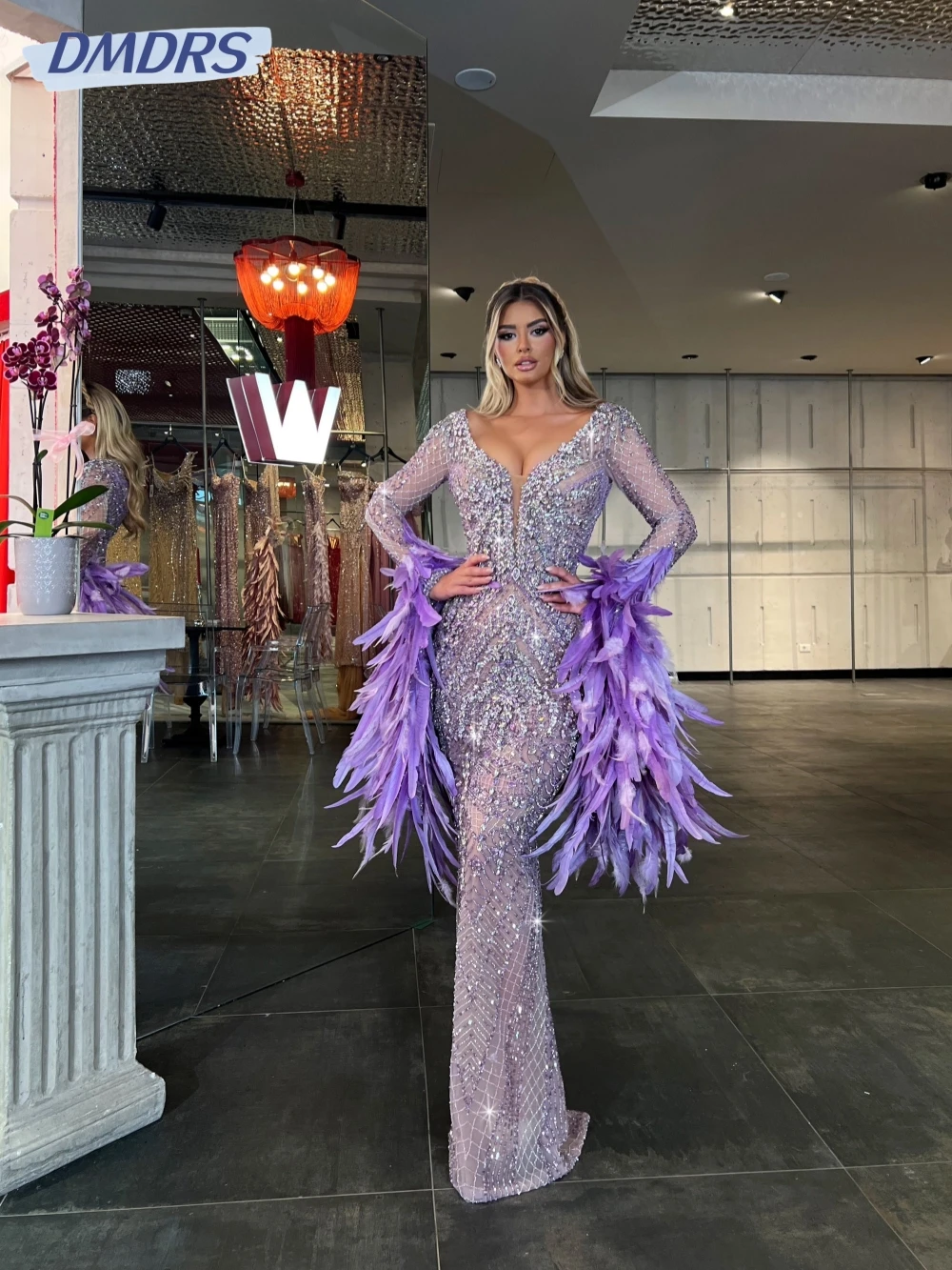 

Purple Feathers Sheath Long Evening Dress Silver Beaded Crystal Wedding Party Gown Customized Illusion Deep V-neck Prom Dresses