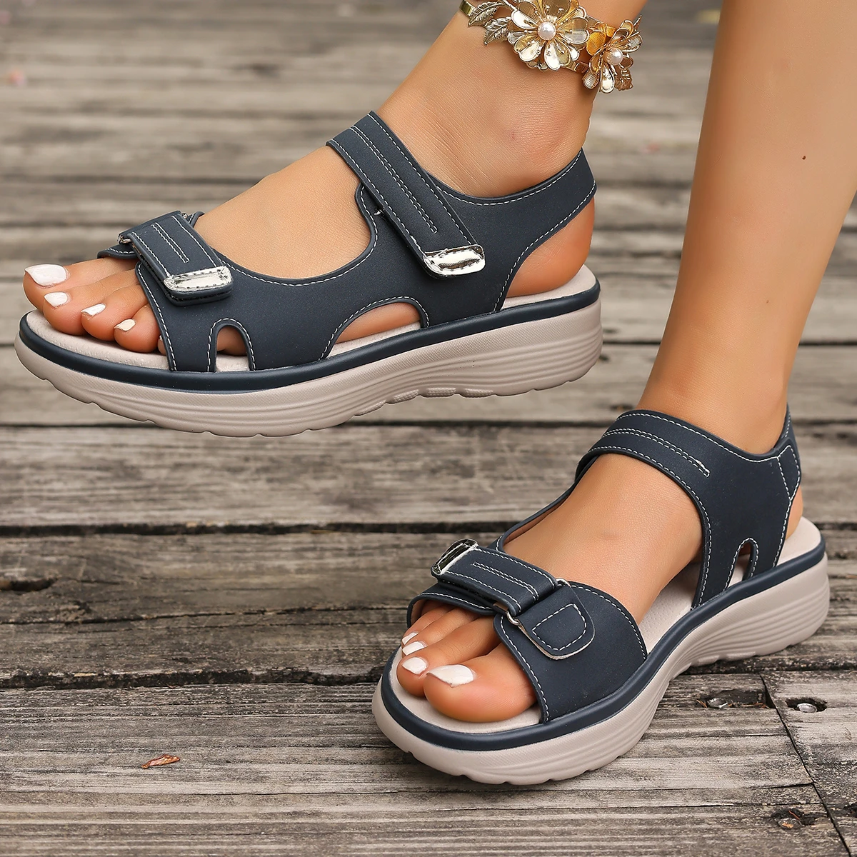 Sommer-Plateau-Sandalen für Damen 2026 Neue Mode Rutschfeste Strandschuhe Leichte Casual Plateau-Sandalen in Übergrößen für Frauen
