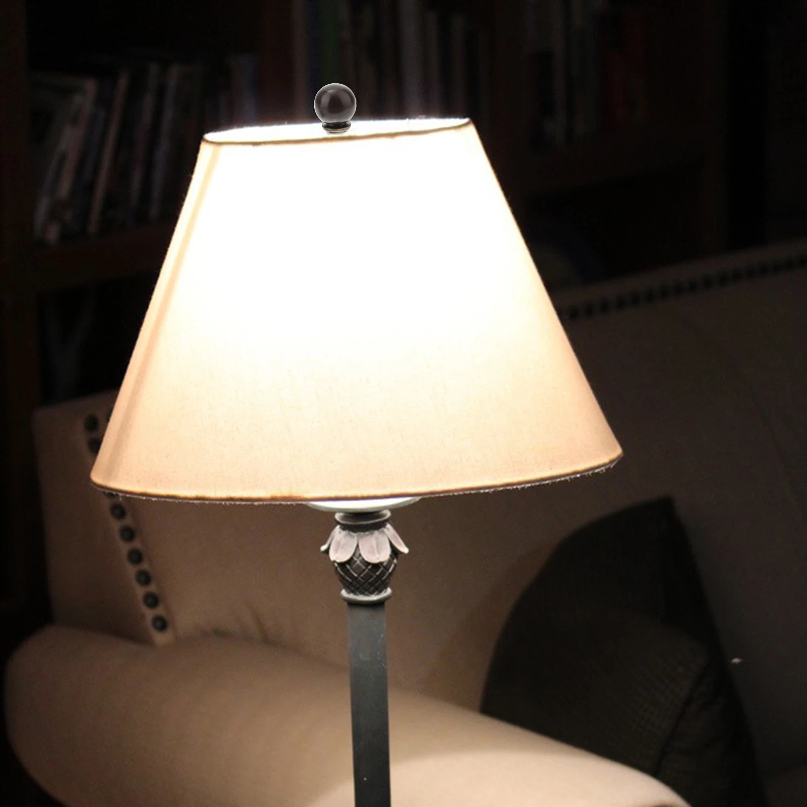 

2Pcs Lamp Caps Holder Iron Material High Hardness Safe Sturdy Ball Finial Elegant Home Restaurant Bar Decoration