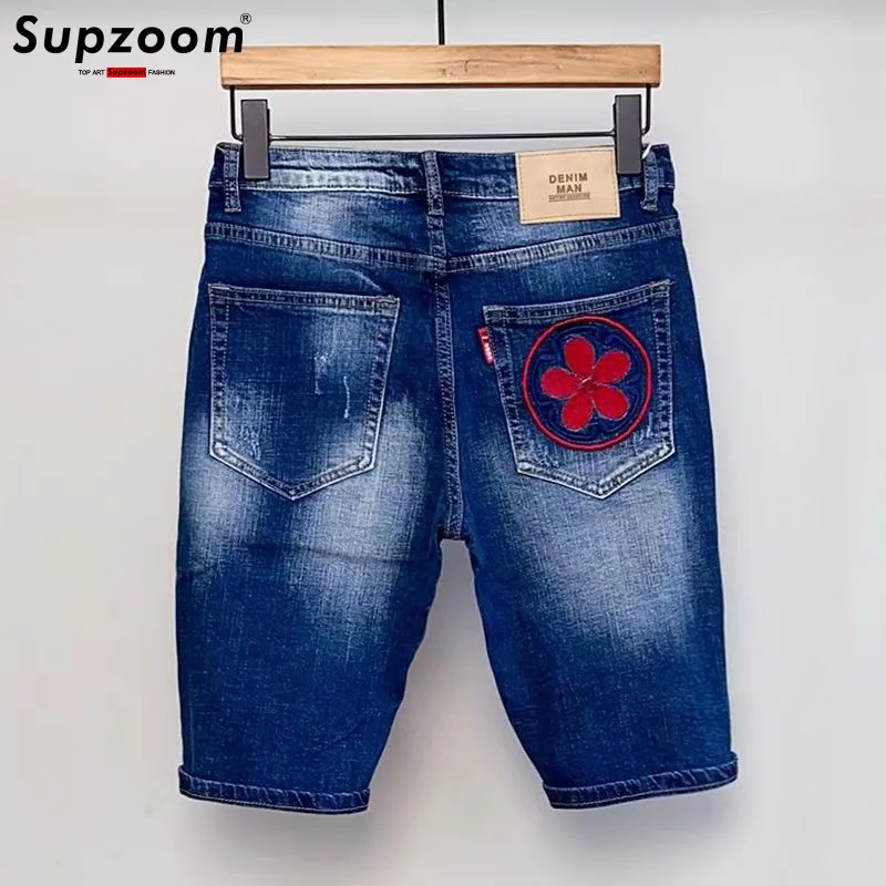 Supzoom New Arrival Top Fashion Summer Embroidered Tiger Loose Casual Trendy Stitching Personalized Denim Shorts Men