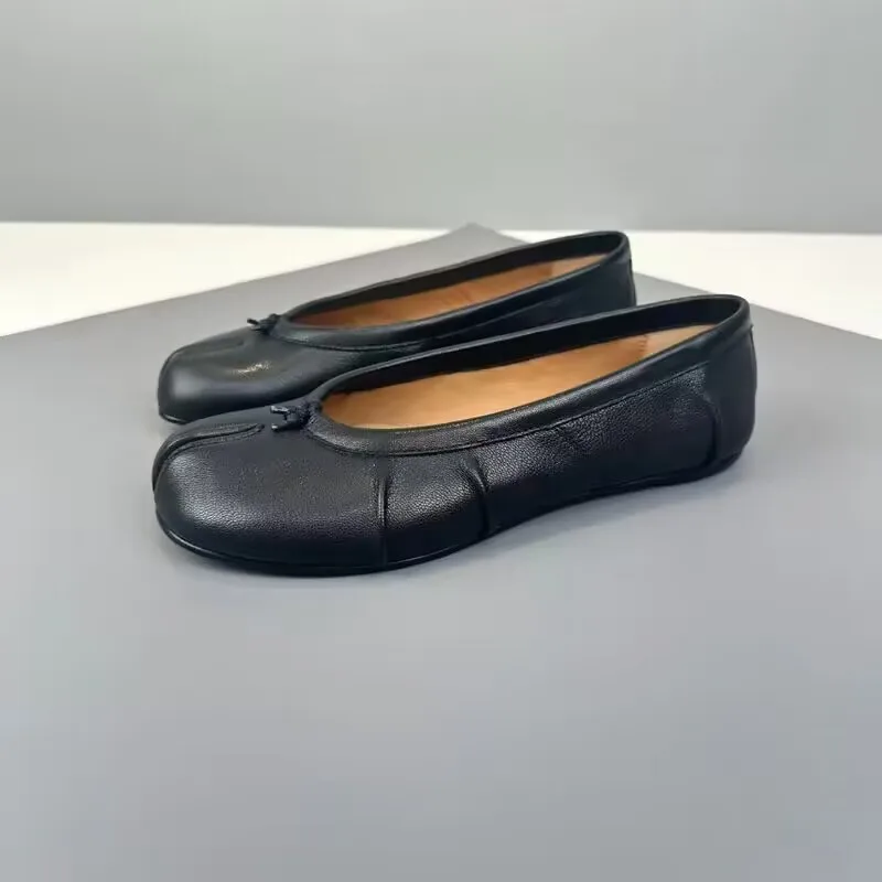 

Genuine leather Split Toe Women Ballet Flats Tabi Shoes Casual Slip-on Loafers Ladies Pleated Espadrilles Zapatillas Mujer