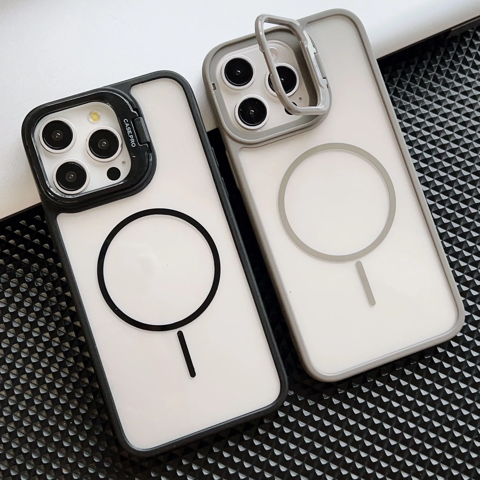 Casing Anti Jatuh Pengisi Daya Nirkabel Magnetik Baru untuk iPhone 16 15 14 Plus 13 12 11 Pro Max Penutup Pelindung Lensa Kaca Dudukan Magsafe