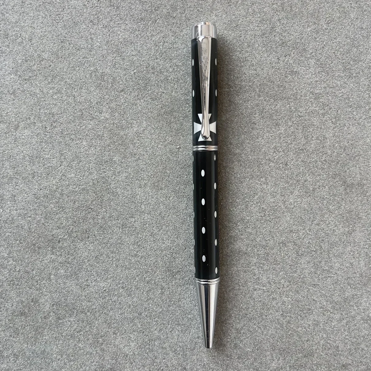 طبعة محدودة فاخرة همنغواي توقيع الكتابة القلم قلم الكرات الدوّارة شعار القلم