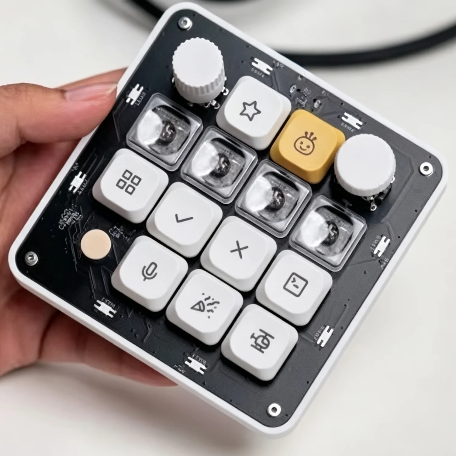 Macropad DIY AI Vibe Coding Programmable Mini Low Profile Mini Knob Joystick DIY RGB Backlight USB Wired Keyboard