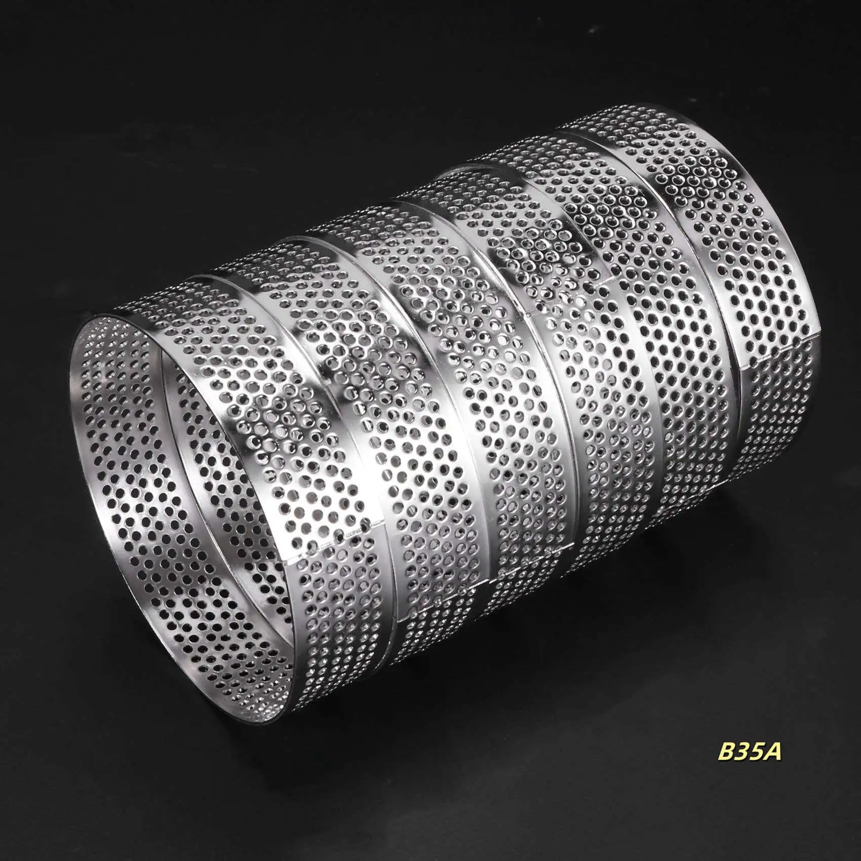 

18X Circular Stainless Steel Porous Tart Ring Bottom Tower Pie Cake Mould Baking Tools, 8Cm