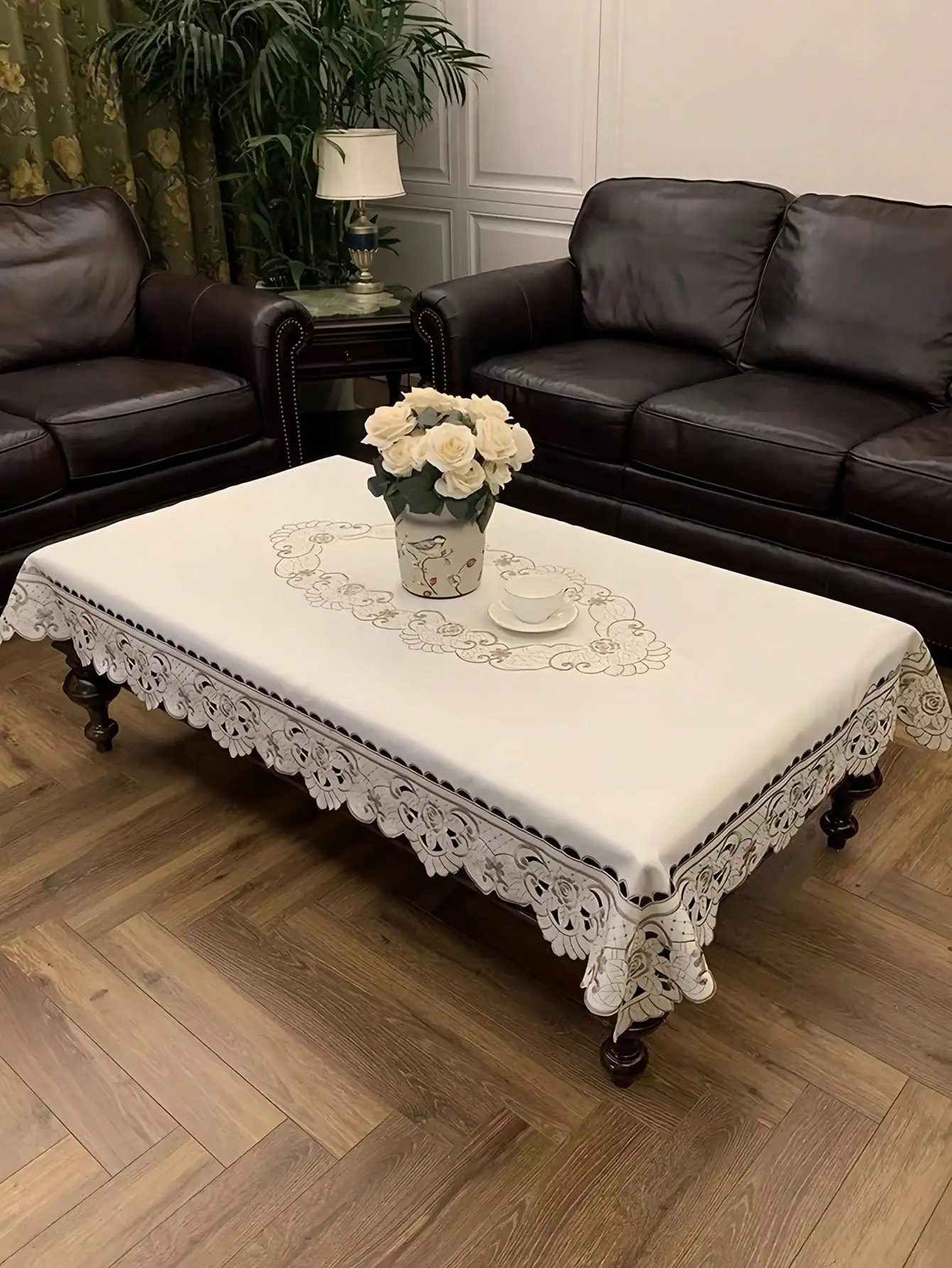 1 Piece of Coffee Brown Embroidered Tablecloth, European-Style Polyester Fiber Rectangular and Square Embroidered Hand-Carved Hollow-Out Dust-Proof Multifunctional Tablecloth, Suitable for Dining Tables, Coffee Tables, Tea Tables, Daily Home Use, and Wedding Party Decoration
