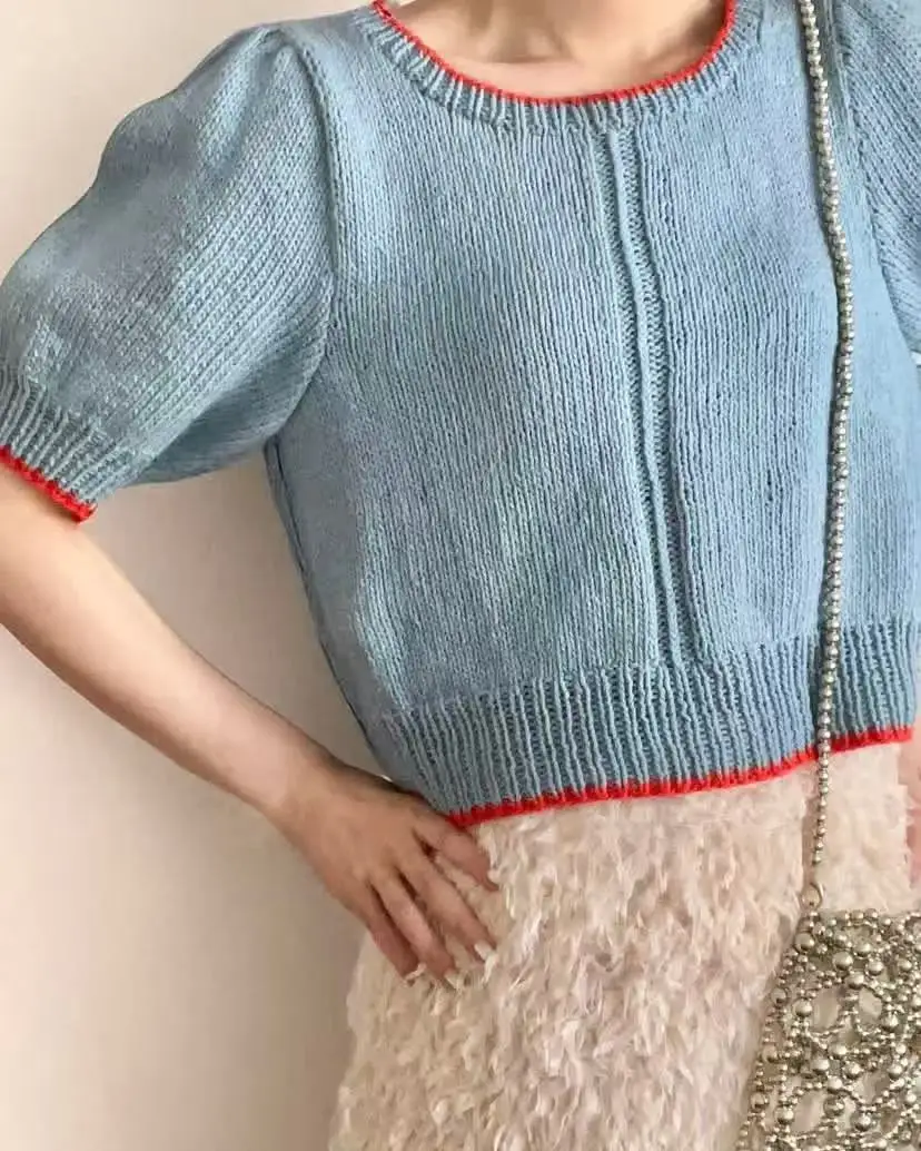 Sommerliches neues, dünnes Kurzarm-Oberteil mit modischem und vielseitigem Flair, lockerem Rundhalsausschnitt und einfachem Pullover-Design. – Detail 1