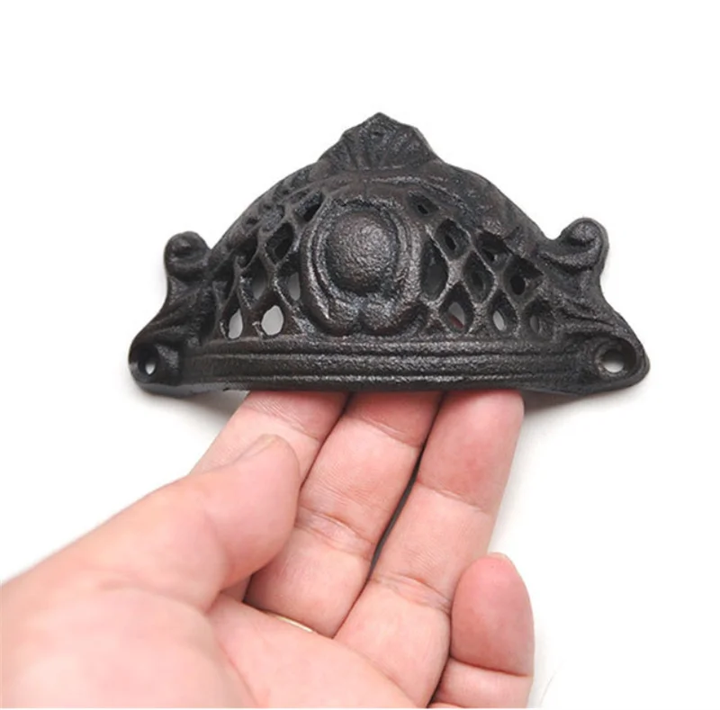 American Retro Iron Furniture Pull Handles Vintage Cabinet Door Handles Drawer Knob Crown Cupbaord Wardrobe Closet Pulls Decor
