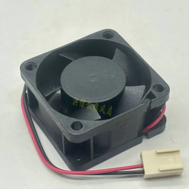 ADDA AD0412UB-C50 Ventola di raffreddamento CC 12 V 0,14 A 40x40x20 mm a 2 fili