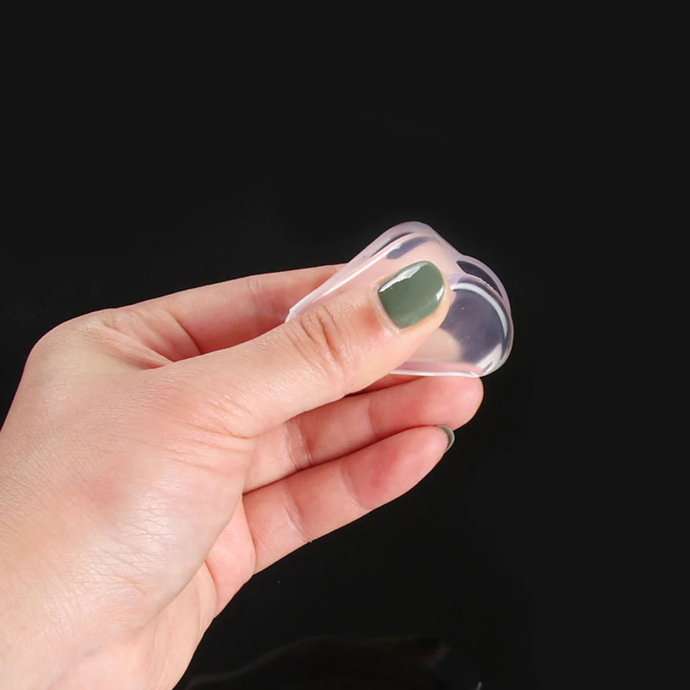 8 قطعة حشوات للزوايا للأطفال على شكل قلب لينة بولي كلوريد الفينيل واقيات زوايا طاولة السلامة حافة الحرس المضادة للتصادم لأثاث الطفل