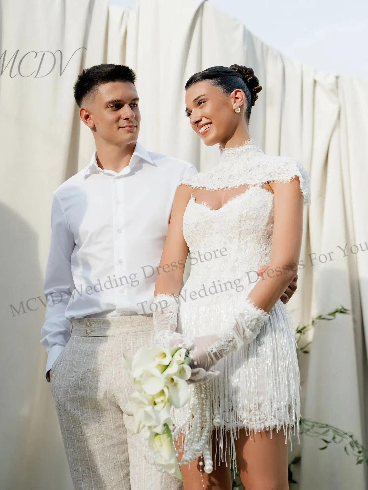 Fransen-Mini-Hochzeitskleid Trägerloses Spitzen-Korsett Kurzes Brautkleid mit Quastenbesatz für Flüchtige Hochzeiten, Empfänge, Junggesellinnenabschiede und Brautpartys
