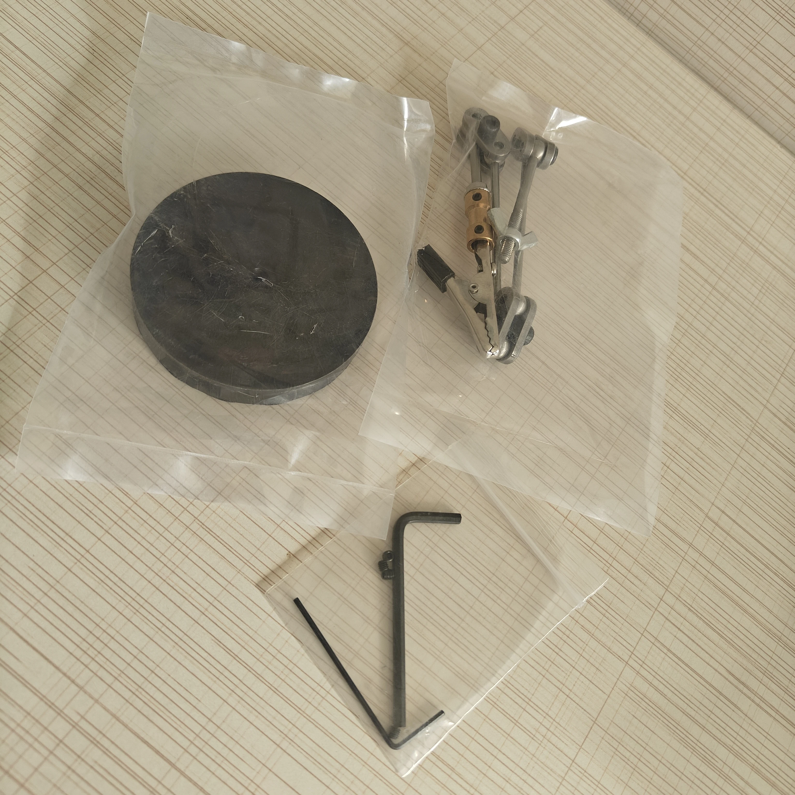 

Круглое основание, кронштейн для съемки анимации с эффектом заморозки, одинарный штатив, простой и легкий.