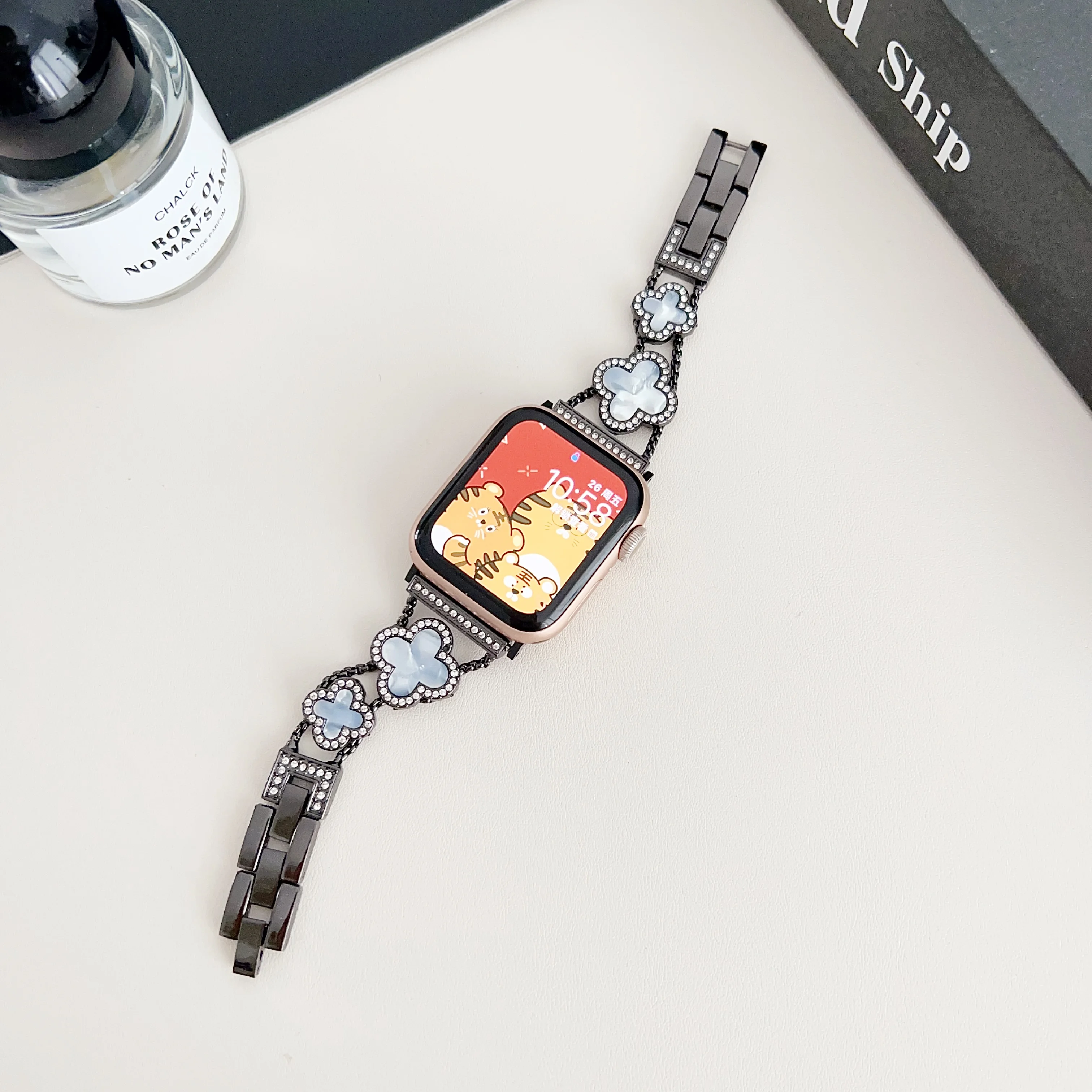 Colorful Clover Metal Bracelet for Apple Watch Ultra 2 49mm S10 46mm 42mm 45mm 44mm 41 40 38mm Elegant Women's Strap S9 S8 S7 SE