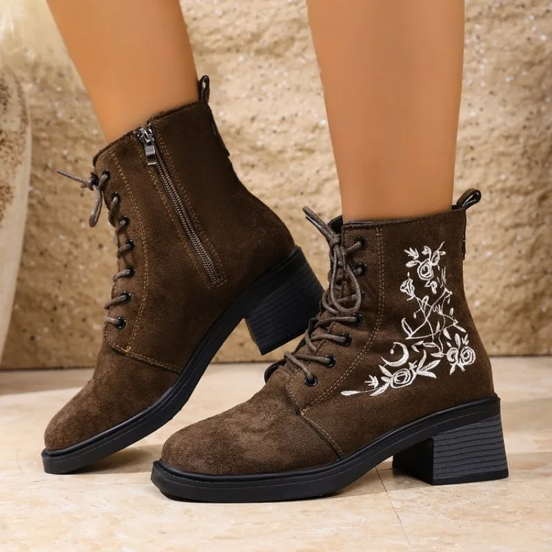 

Fashion Flower Platform Boots Chunky Punk Suede Leather Womens Gothic Shoes Nightclub Lace Up Back Zipper High Quality Plus Size