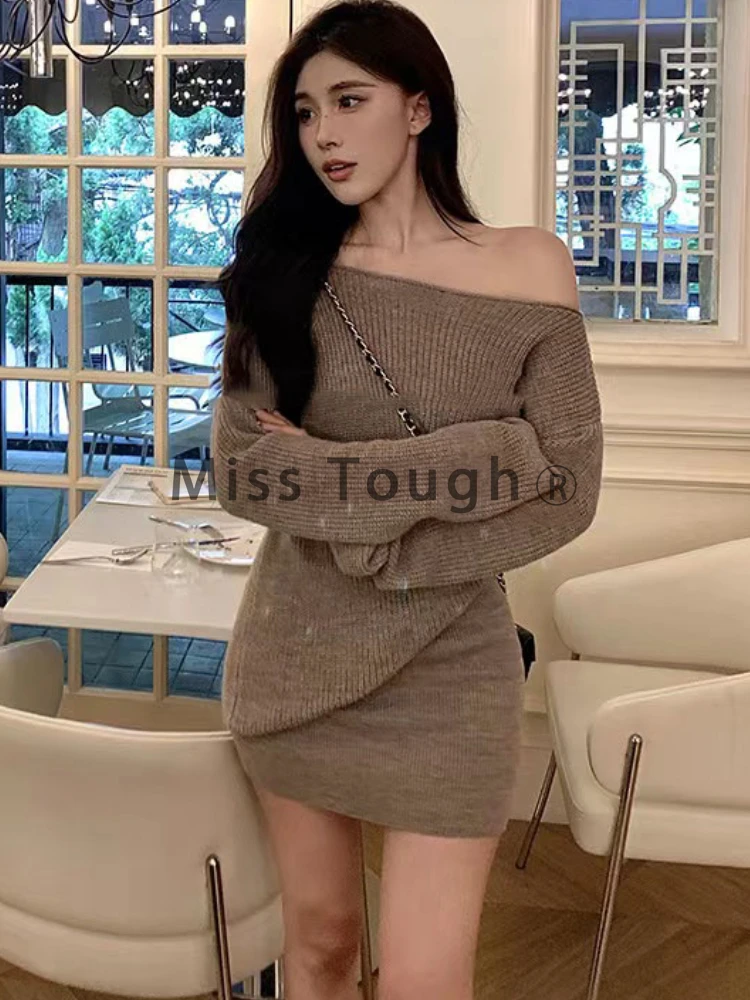 Autunno Sexy Designer lavorato a maglia due pezzi Set donna Off spalla Y2k Vintage minigonna vestito femminile moda coreana Casual Set 2023