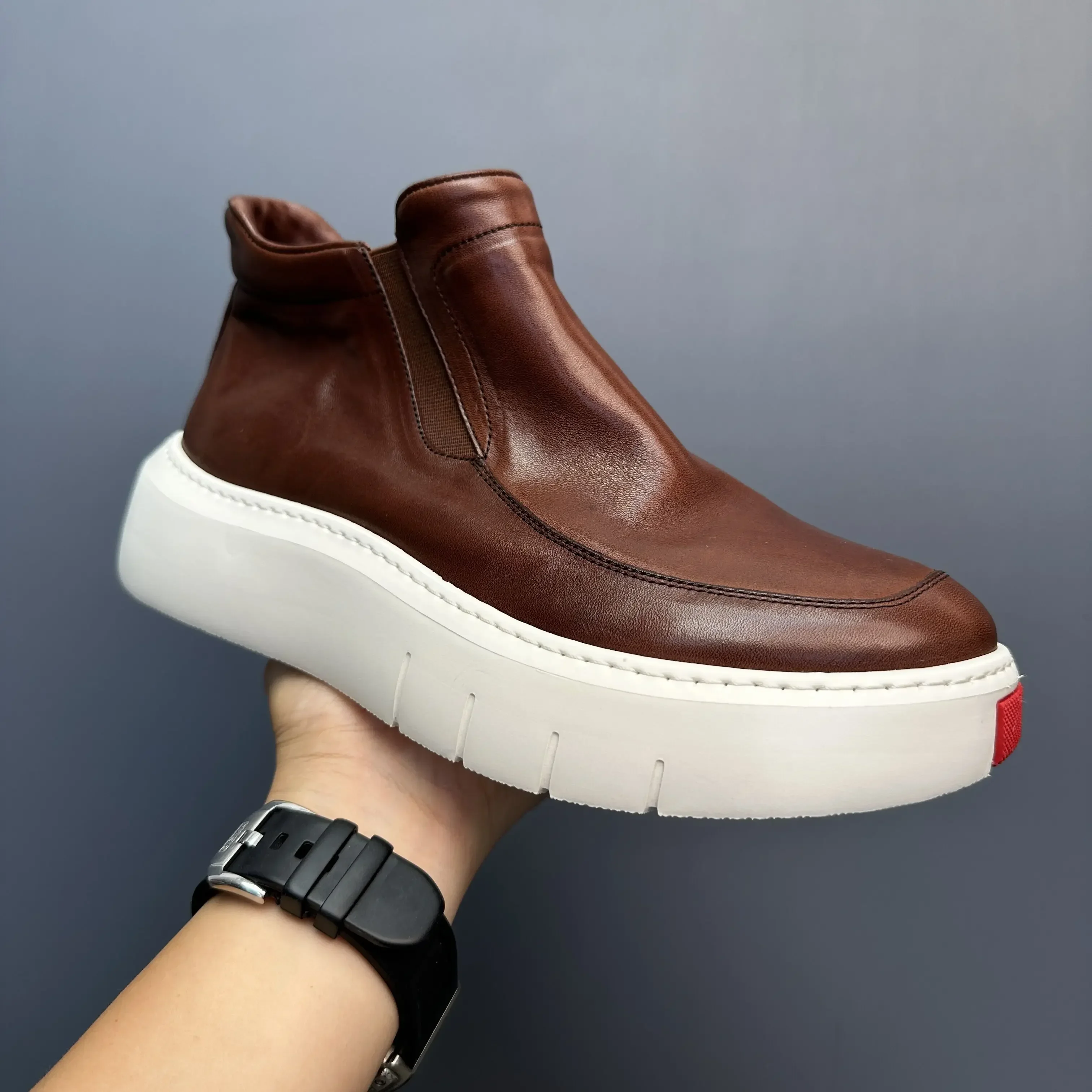 

Spring and Autumn New Men's Casual Shoes Genuine Leather Thick Sole Retro High Top Short Boots