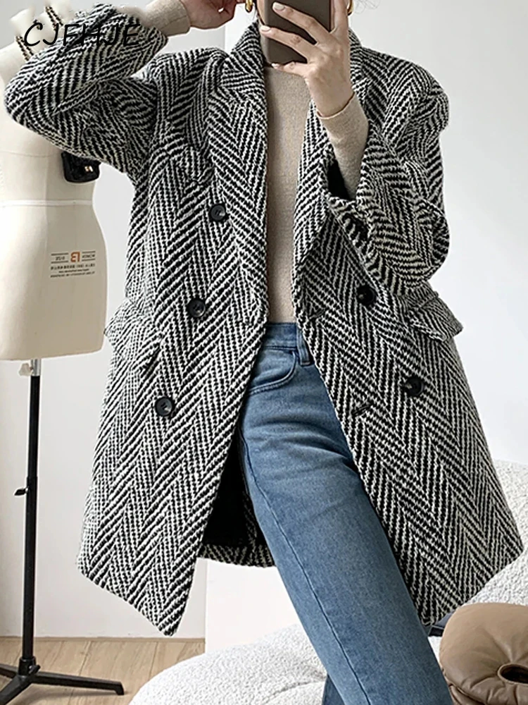 CJFHJE Vintage Thicken Lapel Ladies Blend Jackets Autumn Winter Striped Woolen Blazer Female Double Breasted Women Woolen Coat