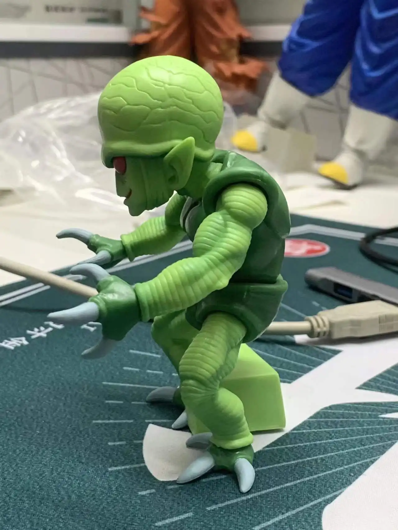 Vente chaude 10 cm Dragon Ball Saibaimen Anime figurines mobile Joint modèle poupée vert végétal homme jouet à collectionner cadeau