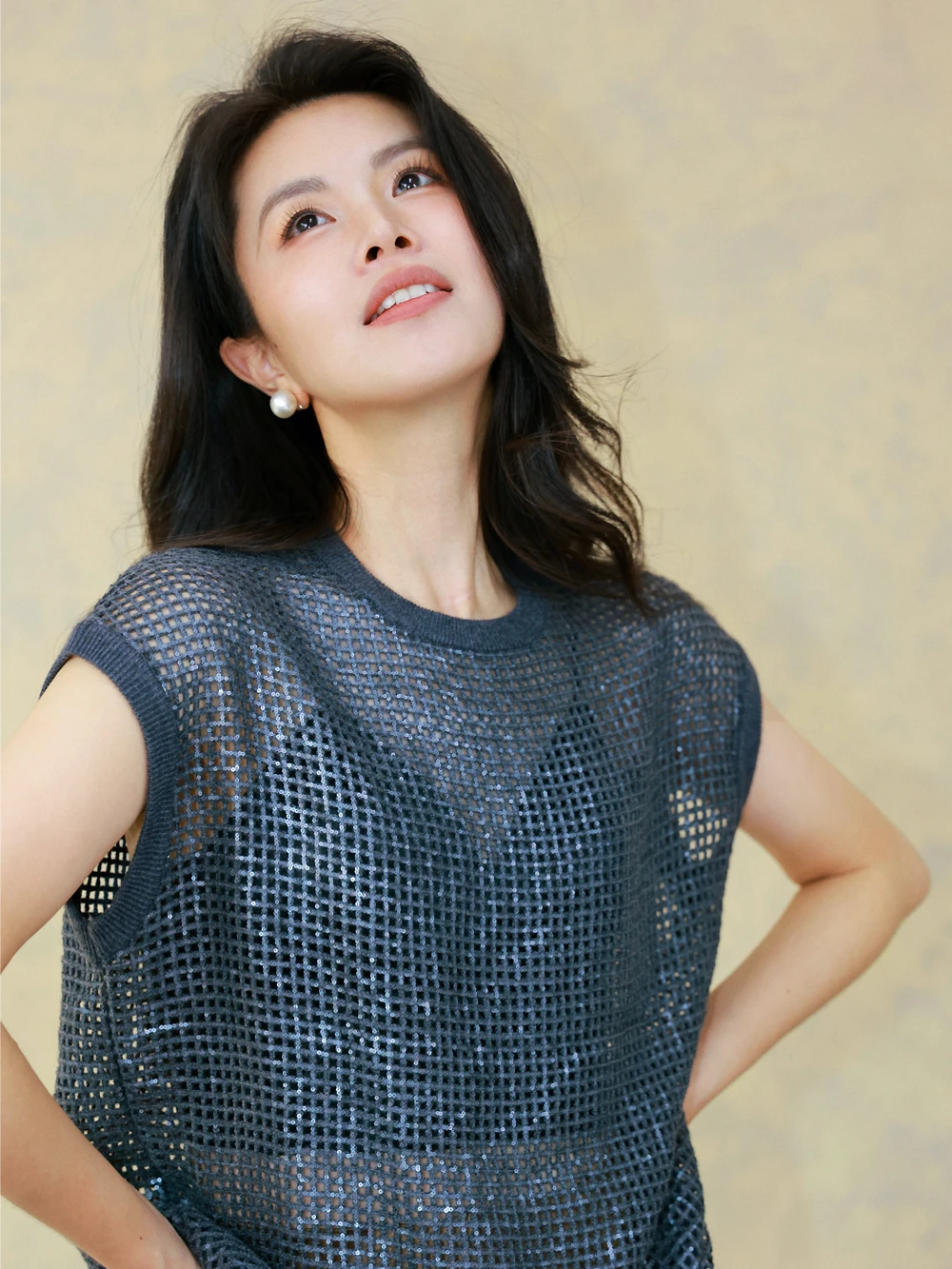 

Жилет из шерстяной вязки с ажурным узором FuwerStudio, женский, летний, свободный, универсальный, для повседневной носки, простой, с круглым вырезом, без рукавов.