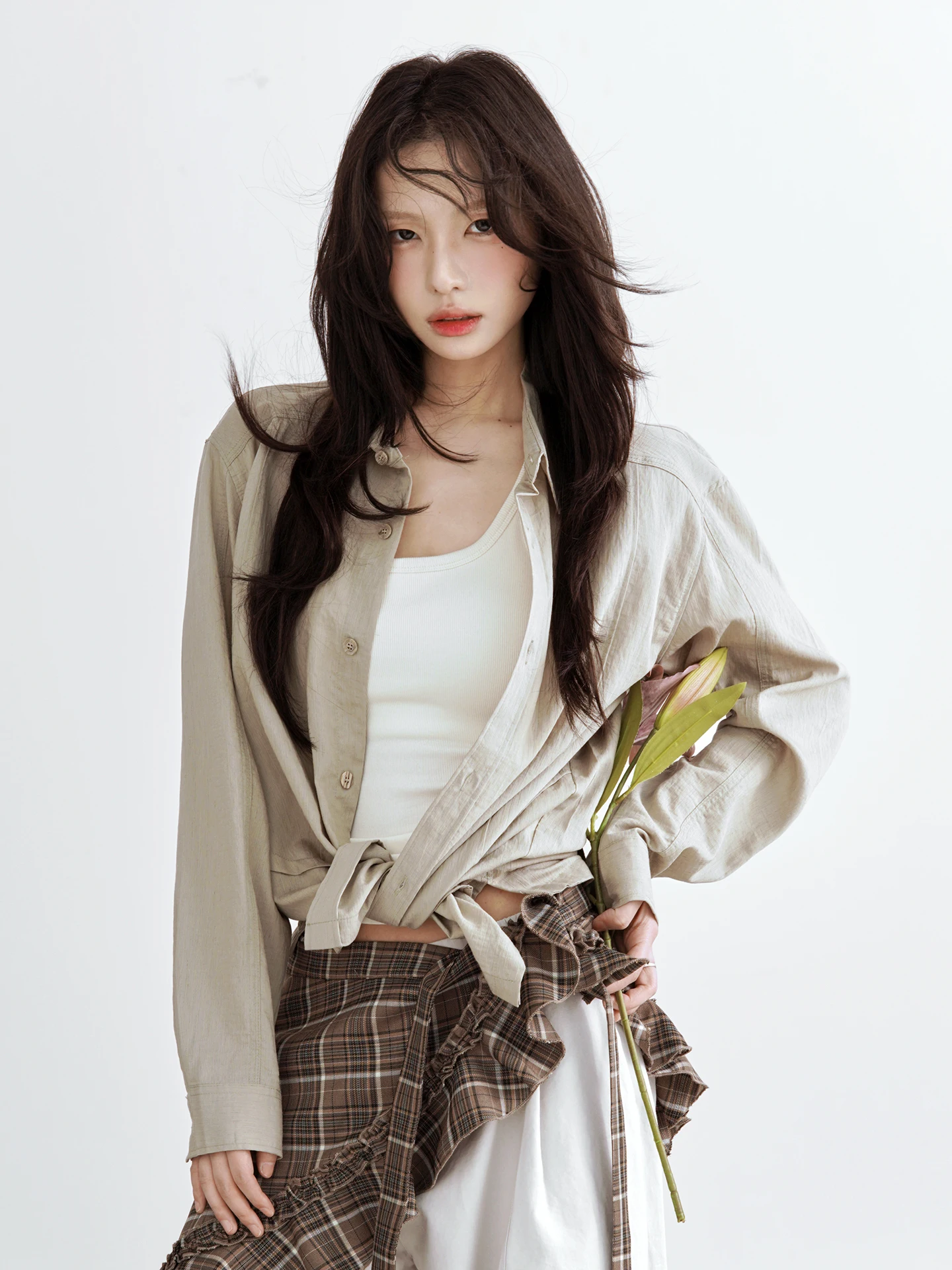 

Universal Gravitation Museum Linen Long Sleeve Shirt Women's Spring 2026 New Loose Neutral Style Top Coat Non Deformable